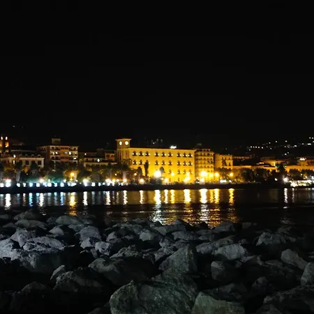 Gatti E Mare